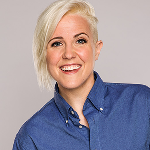 Hannah Hart Gets Drunk, Tries To Make Grilled Cheese, Gets Famous ...